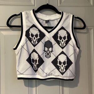 Skull Patterned Sweater Vest